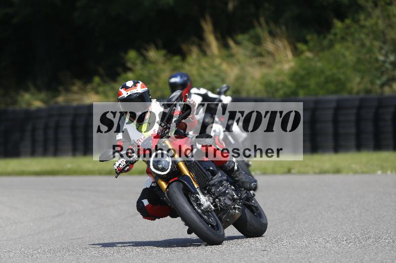 Archiv-2025/26 11.06.2025 Peter Studer have fun ADR/Gruppe blau/team